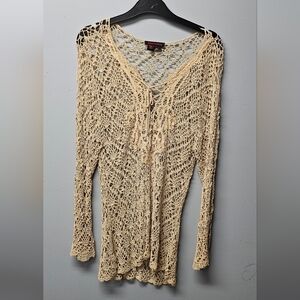 Ladies lace cover up